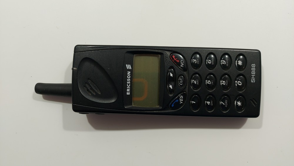 Cell Phones Museum » Ericsson SH 888 1998