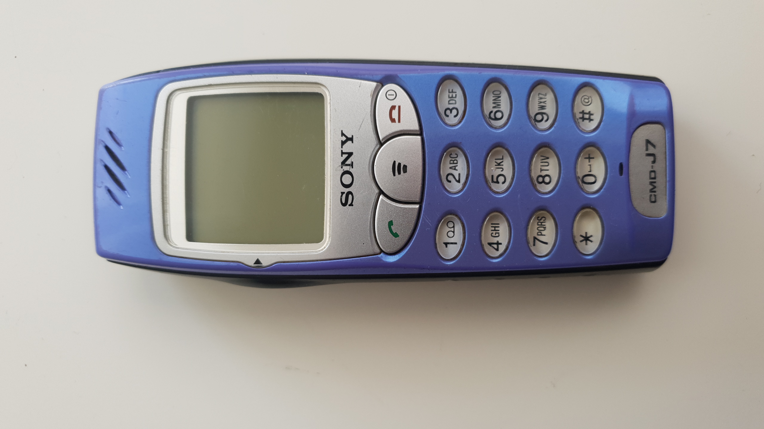 Cell Phones Museum » Sony CMD J7 2001