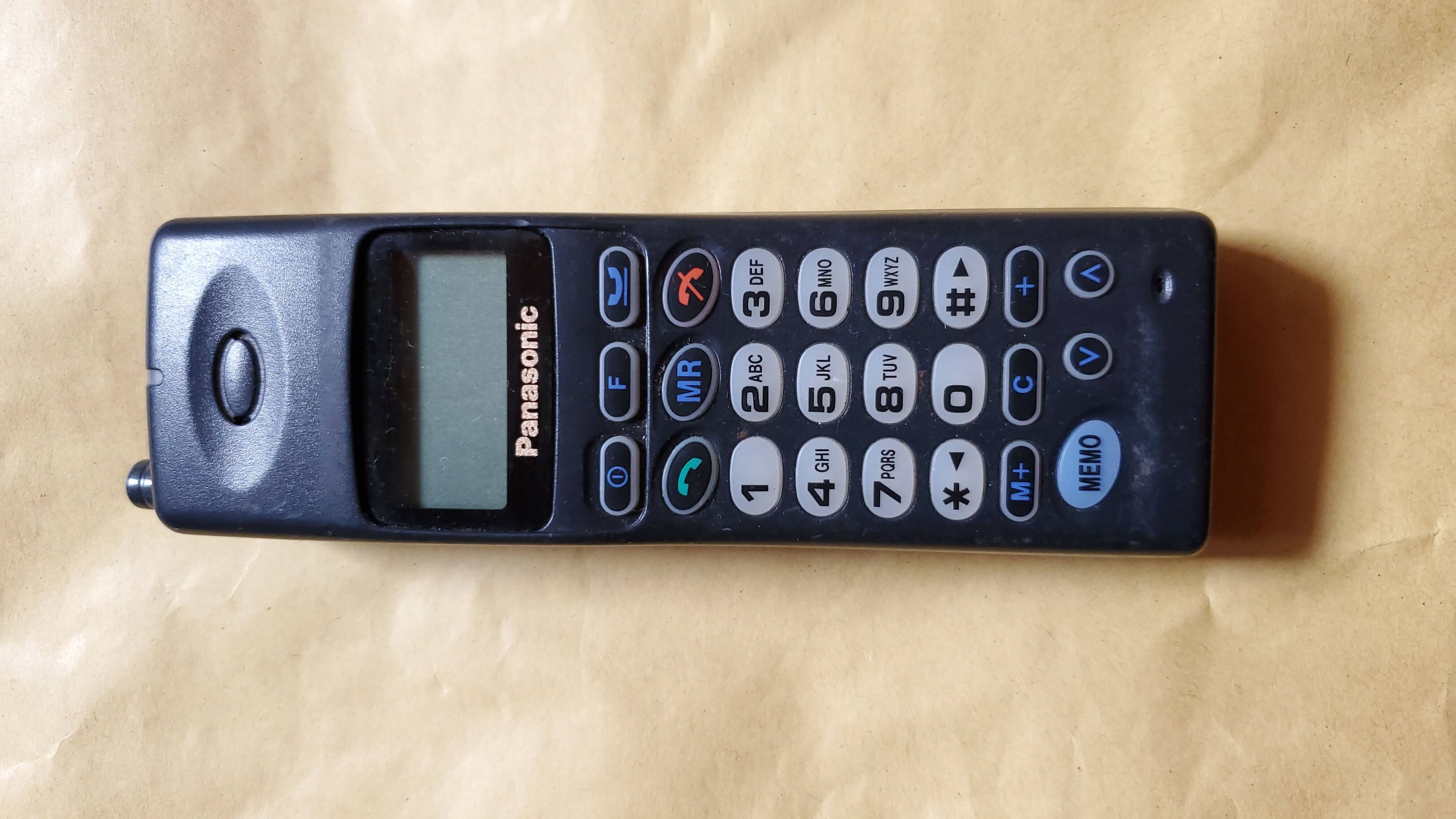 Cell Phones Museum » PANASONIC G400 1996